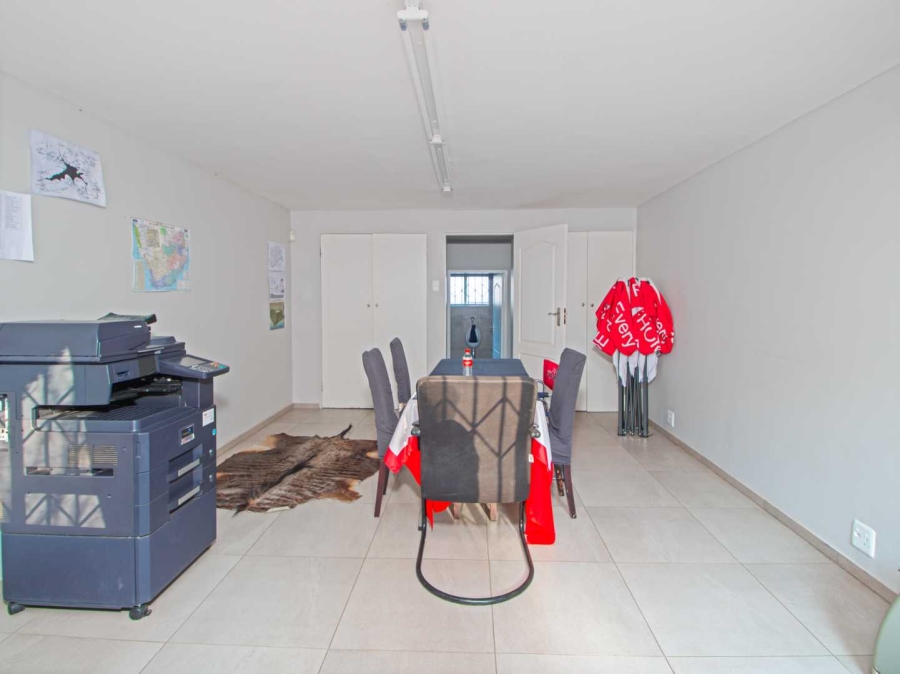 6 Bedroom Property for Sale in Schoemansville North West